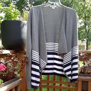 Liz Claiborne XL gray/white/black Striped Cardigan